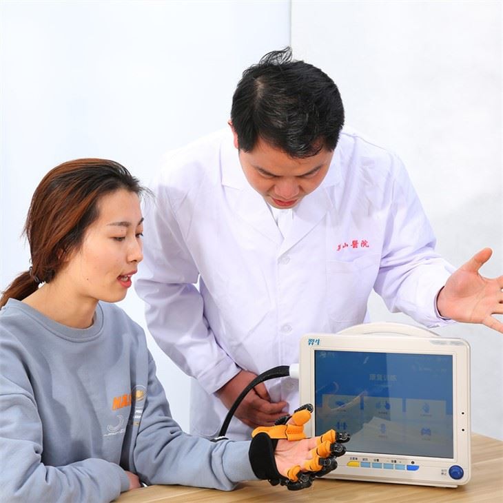 Sarung Tangan Pemulihan Stroke Untuk Lansia
